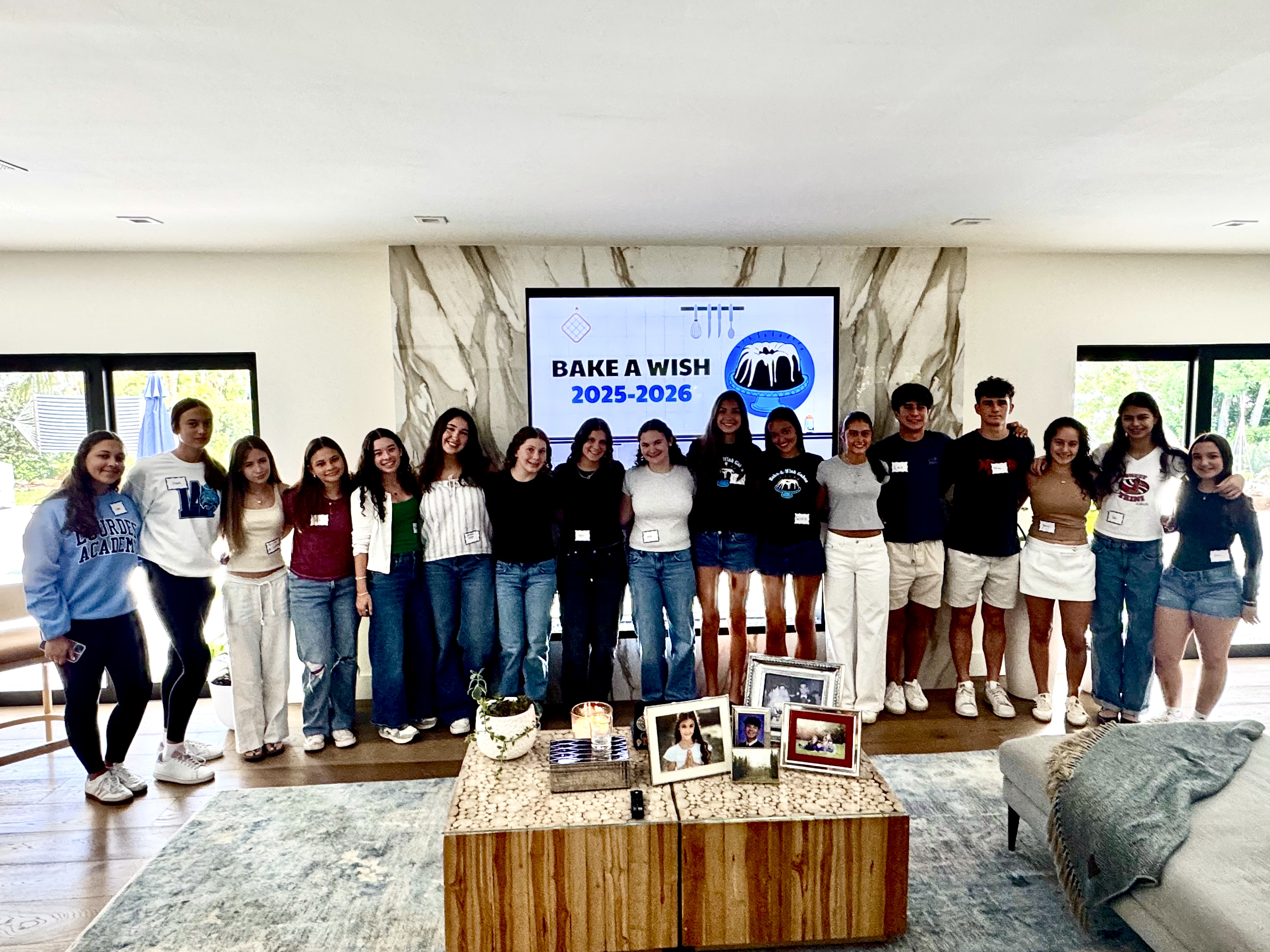 2025 New Bakers Orientation - Large group of student volunteers at welcome meeting